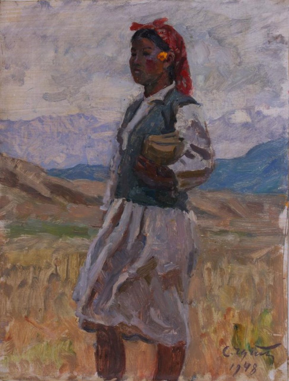 На переднем плане изображена девочка в светло-сером платье, синей безрукавке и красном платке. Левой рукой, согнутой в локте, она держит книгу. На фоне - желтая земля, цепи гор и серое небо.
